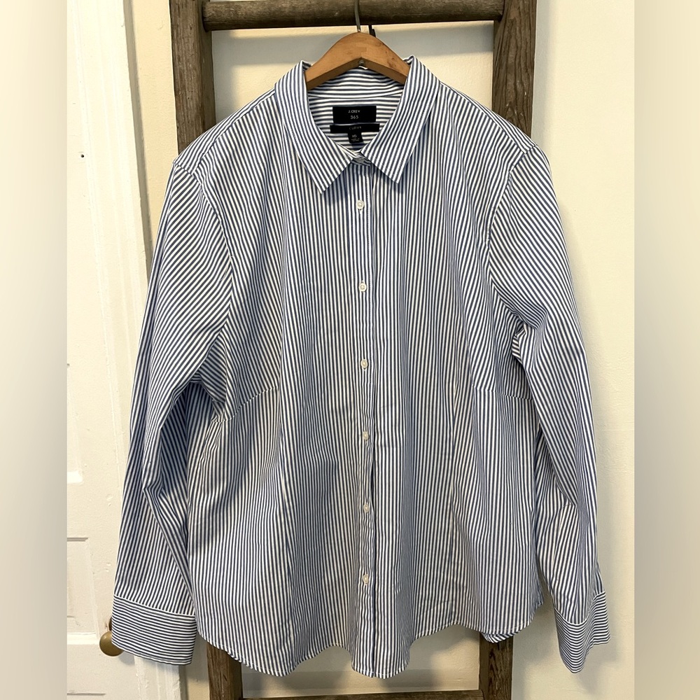 JCrew 365 Blue & White Striped Shirt, sz 16 curvy fit